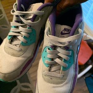 Women’s Nike airmax